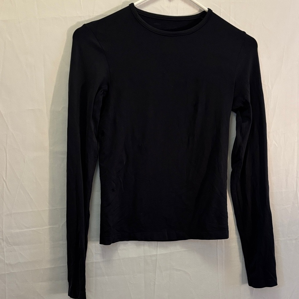 Skims soft smoothing top